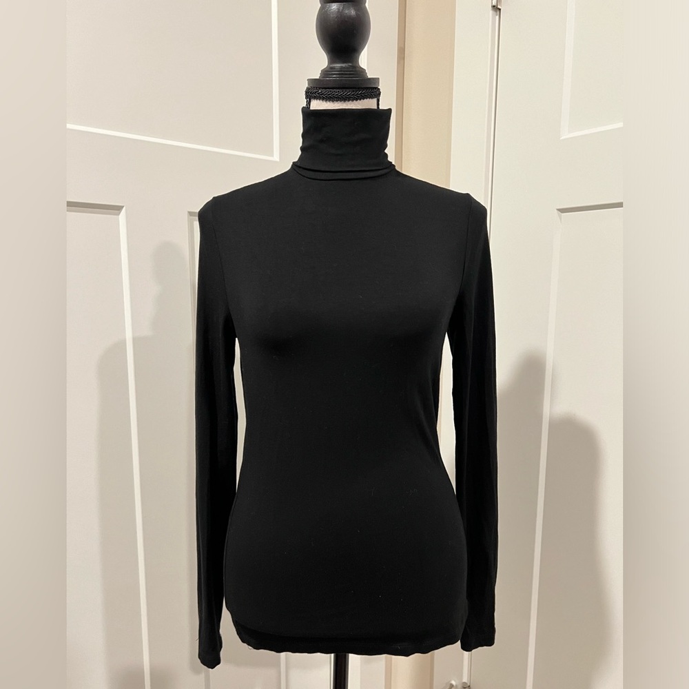 Lauren black turtleneck XS Perfect.